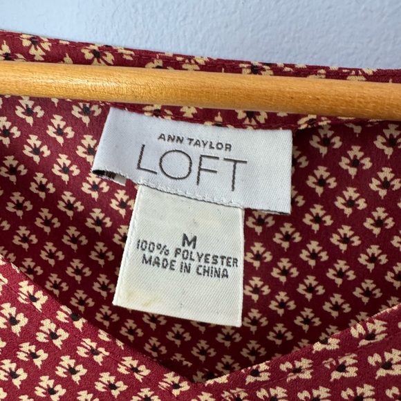 🦋Loft blouse🦋 - Picture 3 of 3